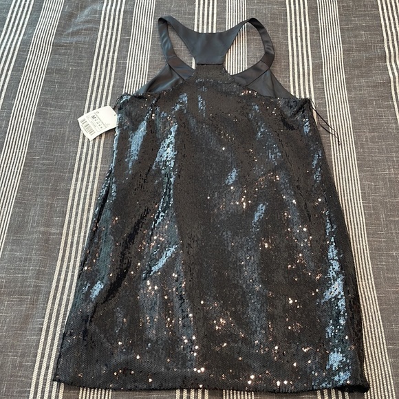 Black sequence dress - Picture 4 of 4